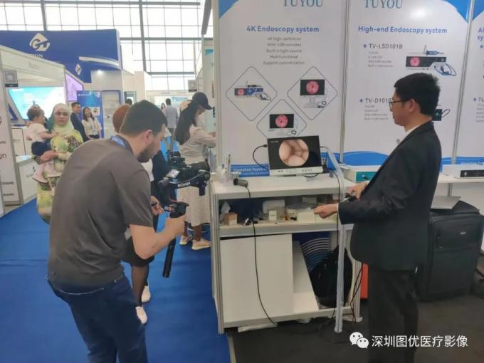 Full HD Endoscope Camera medica 100W Fonte di luce per ENT Urologia Ginecologia Oftalmologia 11